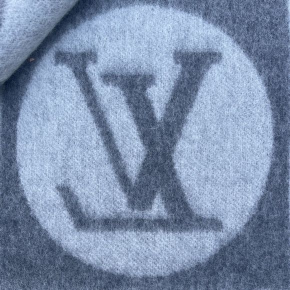 LOUIS VUITTON LV Logo Long Muffler 75% Lambswool 25% Angora Gray - Picture 4 of 7